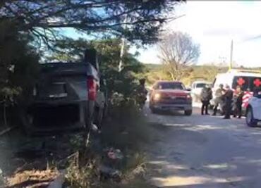 Vuelva vehículo con migrantes que era perseguido por militares en Chiapas