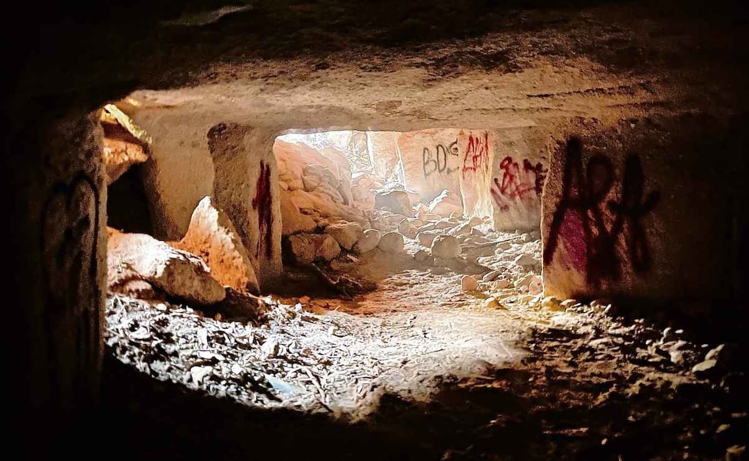 Misteriosas cavernas se esconden en la Tercera Sección del Bosque de Chapultepec.  Foto: Luis Carrera / EL UNIVERSAL