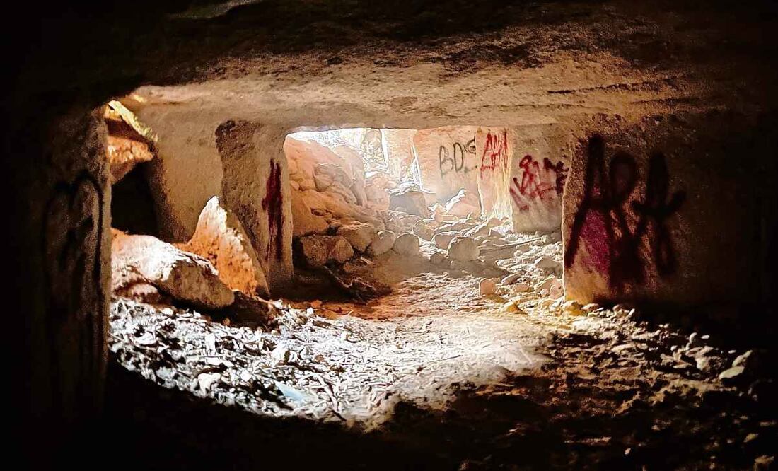 Misteriosas cavernas se esconden en la Tercera Sección del Bosque de Chapultepec. Foto: Luis Carrera / EL UNIVERSAL