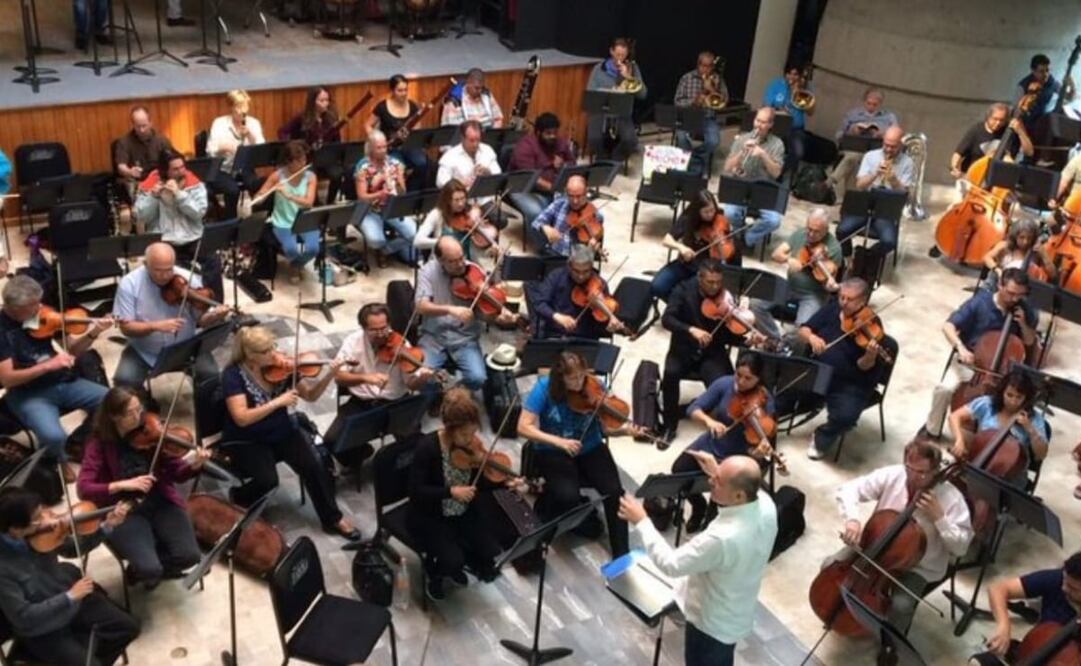 Un cine concierto en homenaje a dos de los más grandes compositores italianos de música para la pantalla grande: Ennio Morricone y Nino Rota. Imagen: Secretaría de Cultura de la CDMX