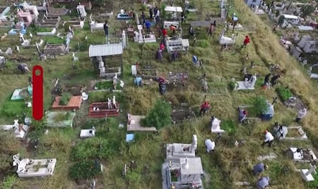 Valle de Chalco y Los Reyes La Paz suspenden operación de panteones