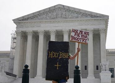 Corte de EU respalda a diseñadora que rechaza crear páginas webs para bodas gay