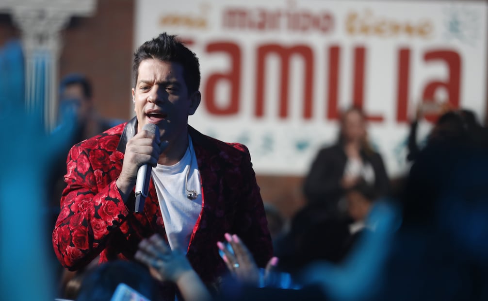 El cantante y actor Yahir formó parte de la exitosa telenovela Mi marido tiene familia en el año 2017, interpretando al divertido personaje de Xavi Galán, una exestrella de rock pop de los años 90.
Archivo EL UNIVERSAL.