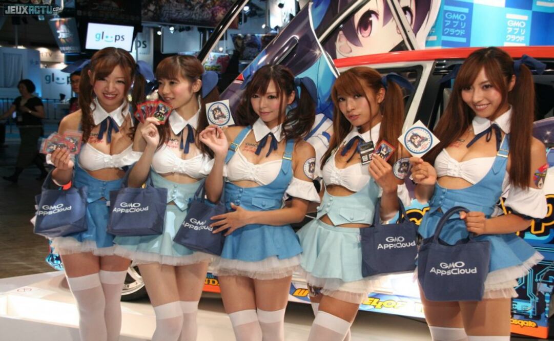 Inaugurada en 2002 en el Barbican Centre de Londres como la primera gran exposición sobre historia y cultura de los videojuegos, la muestra ha recorrido anualmente ciudades como Lille (Francia), o Ramat Aviv (Israel)