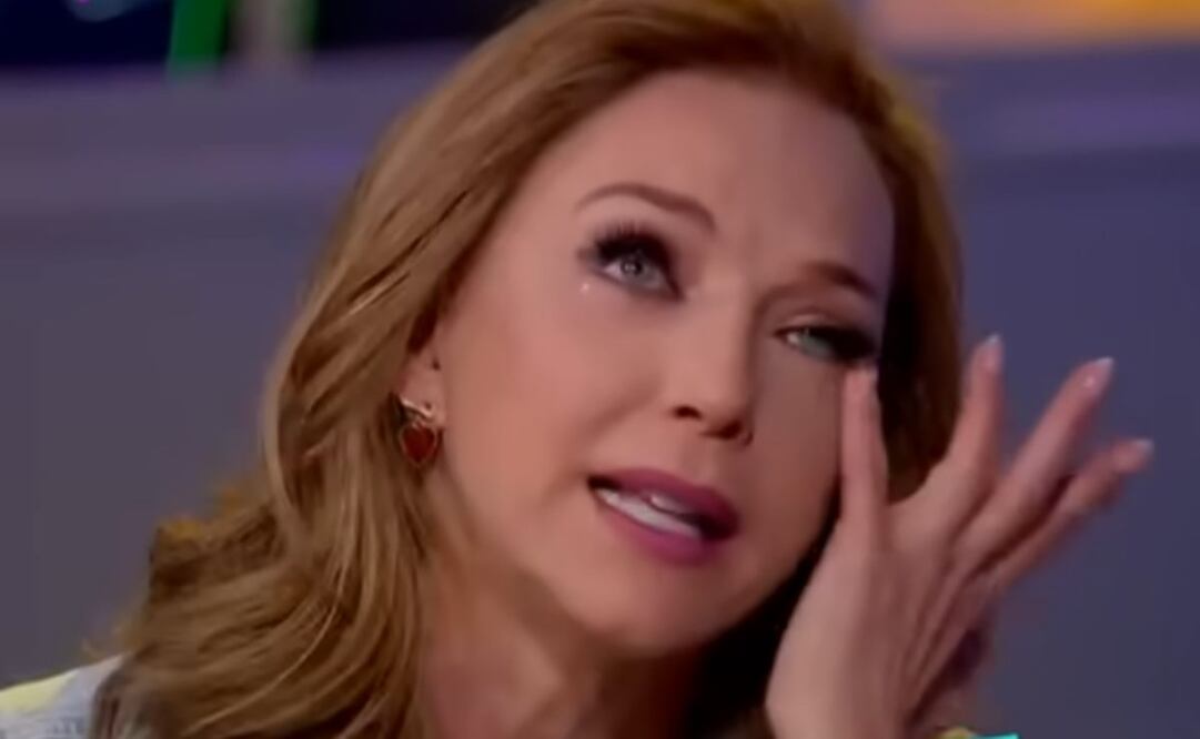 Laura Flores confiesa que buscaba sólo felicidad y estabilidad con Lalo Salazar.
"Tenemos más pasado que futuro", solía decirle al periodista, con quien duró tres meses.