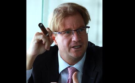 Esposa e hija de Andrés Roemer responden en redes a denunciante de violación