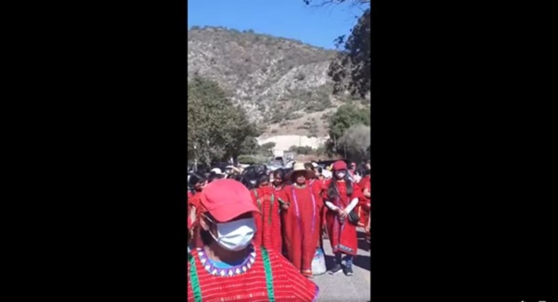 Grupos paramilitares desplazan a decenas de familias triquis en la Mixteca de Oaxaca