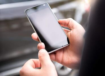 Xiaomi lanzará su primer teléfono con cámaras Leica