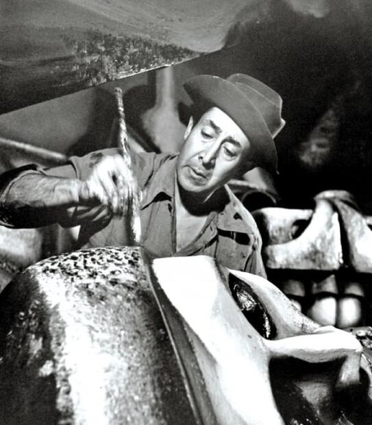 Cuando Siqueiros fue detenido por "disolución social" y "olvidó todo" a media declaración