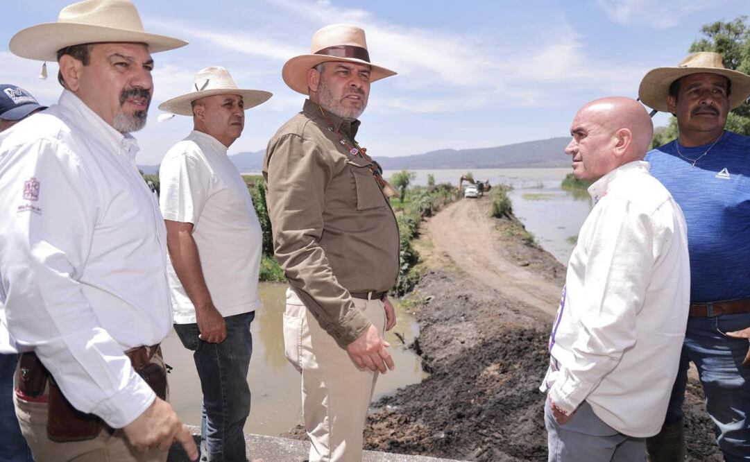 Alfredo Ramírez Bedolla, gobernador de Michoacán, anuncia vigilancia vía satélite de 35 mil repertorios de agua. Foto: Especial