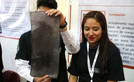 Estudiantes mexicanos crean con la cáscara de mango un bioplástico
