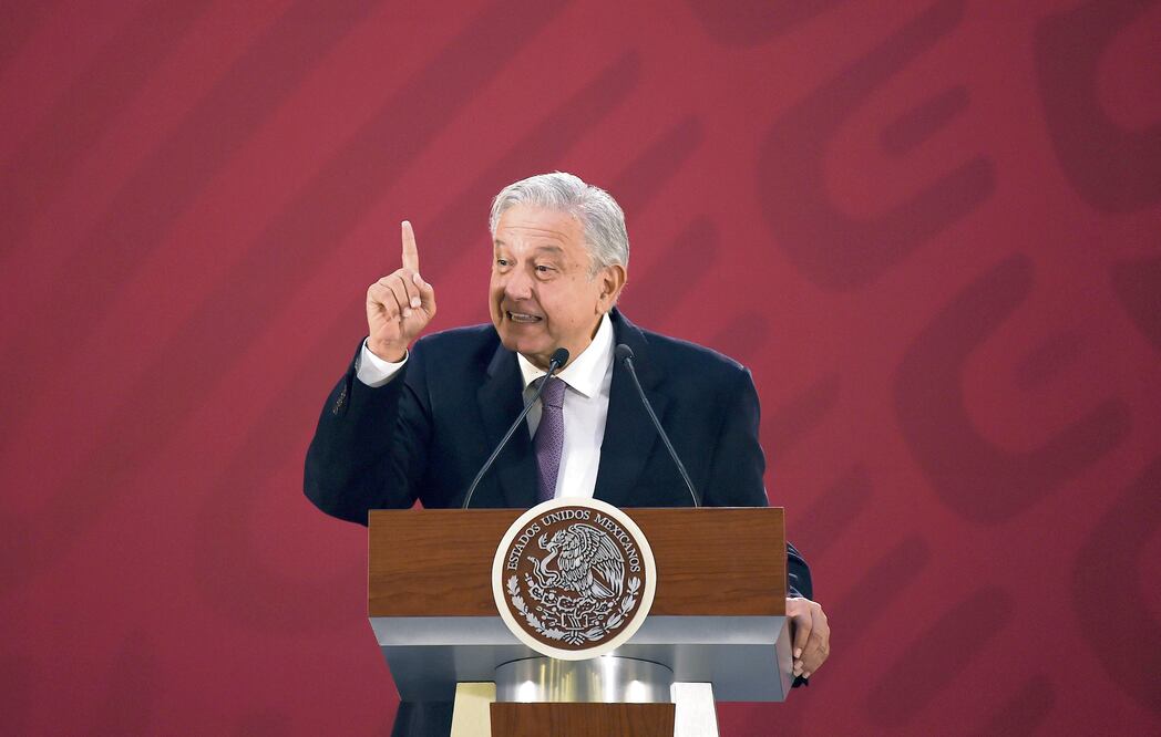 El presidente Andrés Manuel López Obrador opinó que los servidores públicos no deben tener privilegios. ALFREDO ESTRELLA. AFP 