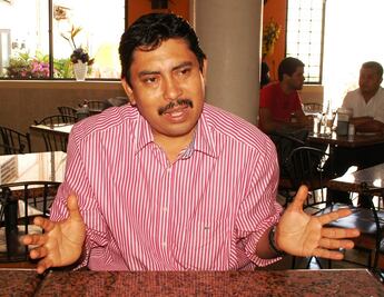 Senador Sofío Ramírez renuncia al PRD