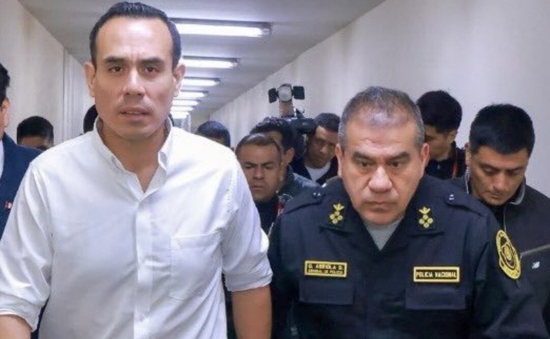 José Jerí (der) asume el poder en Perú sin gabinete. (12/10/25) Foto: Redes sociales