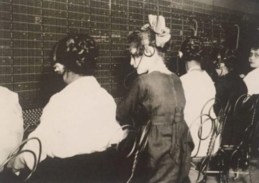 Las primeras llamadas telefónicas en la capital 