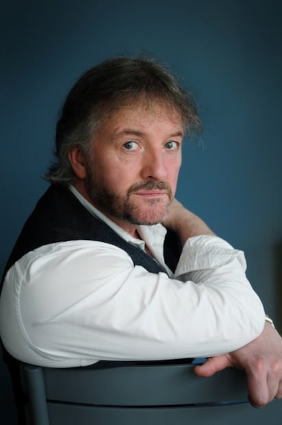 John Connolly ha escrito 22 novelas protagonizadas por el detective Charlie Parker. El último capítulo de esta historia es su novela, Los Hijos de Eva. Foto: Especial