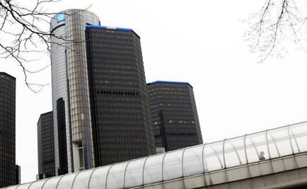 GM recalls 780,000 SUVs for possible lift gate issue