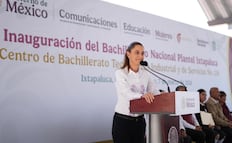 Sheinbaum llama a estudiantes a decir no a las drogas y terminar la preparatoria; visita CBTis 296 en el Edomex