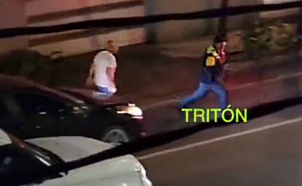 Video. "Patitas para qué las quiero"; Policía de tránsito roba celular de conductor y huye en su patrulla  