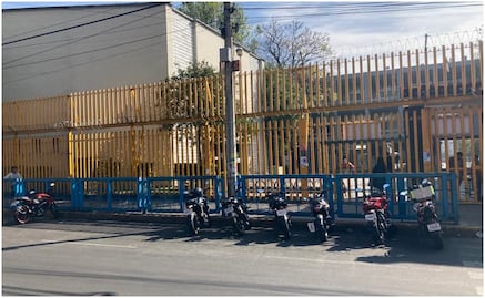 Encapuchados toman la Prepa 8 de la UNAM por presuntos abusos sexuales