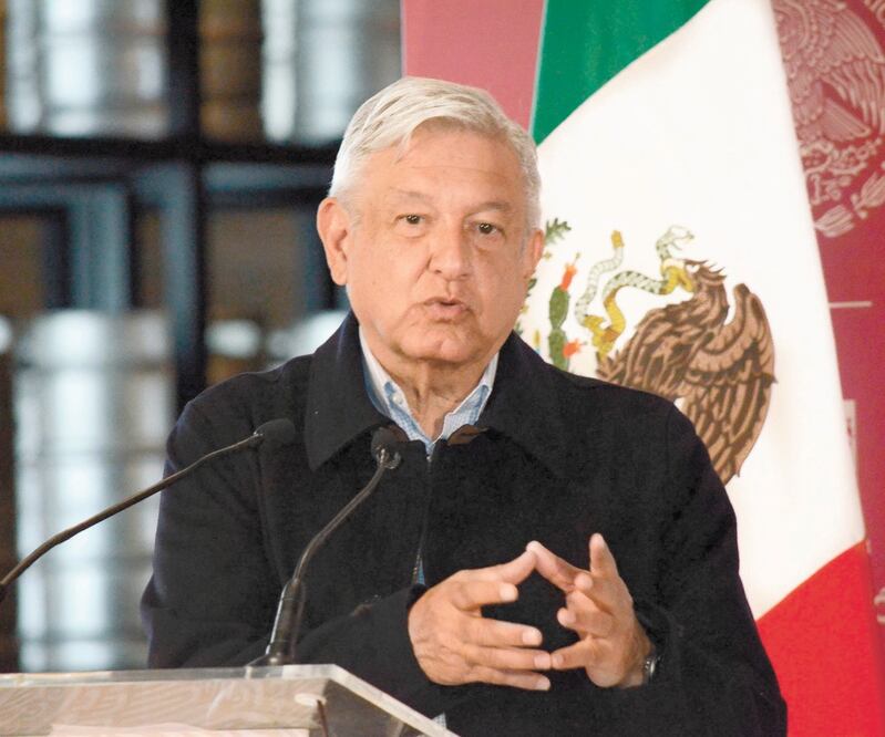 En las instalaciones de Heineken México, el presidente Andrés Manuel López Obrador evaluó el desarrollo del programa Jóvenes Construyendo el Futuro. Foto: EMILIO VASQUEZ. EL UNIVERSAL