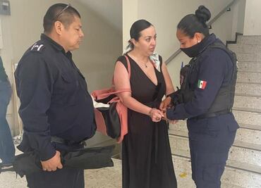 Esposan y expulsan a mujer de sesión de cabildo en Cadereyta Jiménez, Nuevo León; edil de MC niega que haya sido detenida