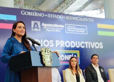 Teresa Jiménez entrega apoyos por 16 mdp a emprendedores y MiPyMEs