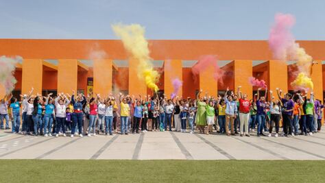 Fundación Teletón presenta "Manual para Familias con un Integrante con Autismo" en CAT Ecatepec; brinda orientación tras diagnóstico