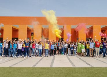 Fundación Teletón presenta "Manual para Familias con un Integrante con Autismo" en CAT Ecatepec; brinda orientación tras diagnóstico