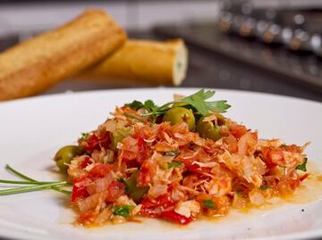 Comer rico y balanceado es posible en época decembrina: ISSSTE