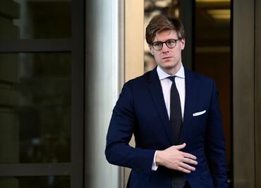 Abogado vinculado a campaña de Trump se declara culpable de mentir al FBI