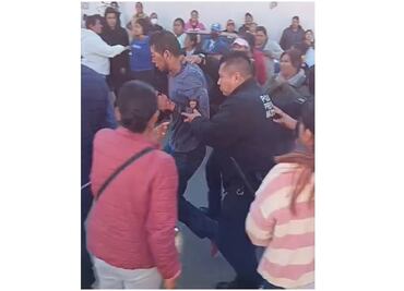 Nuevo intento de linchamiento en Puebla; padres de familia señalan a conserje de escuela de abuso sexual