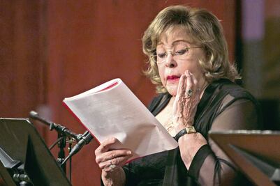 Ningún vivo se llama igual en bio de Silvia Pinal