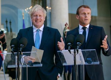 Sin tiempo para renegociar Brexit, advierte Macron a Johnson