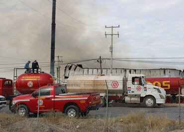 Muere trabajador tras explosión e incendio en dos empresas en Torreón, Coahuila