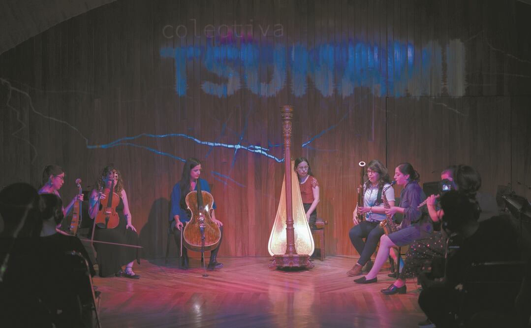 Concierto del 20 de agosto en la Sala de Cámara del Teatro Degollado; de izquierda a derecha: Janine Jop, Rosaura Aguilar, Belén Ruiz, Ariadna Bucio, Maribel Suárez, Valeria Rubí y Raquel Ramírez. Fotos: Cortesía Colectiva Tsunami