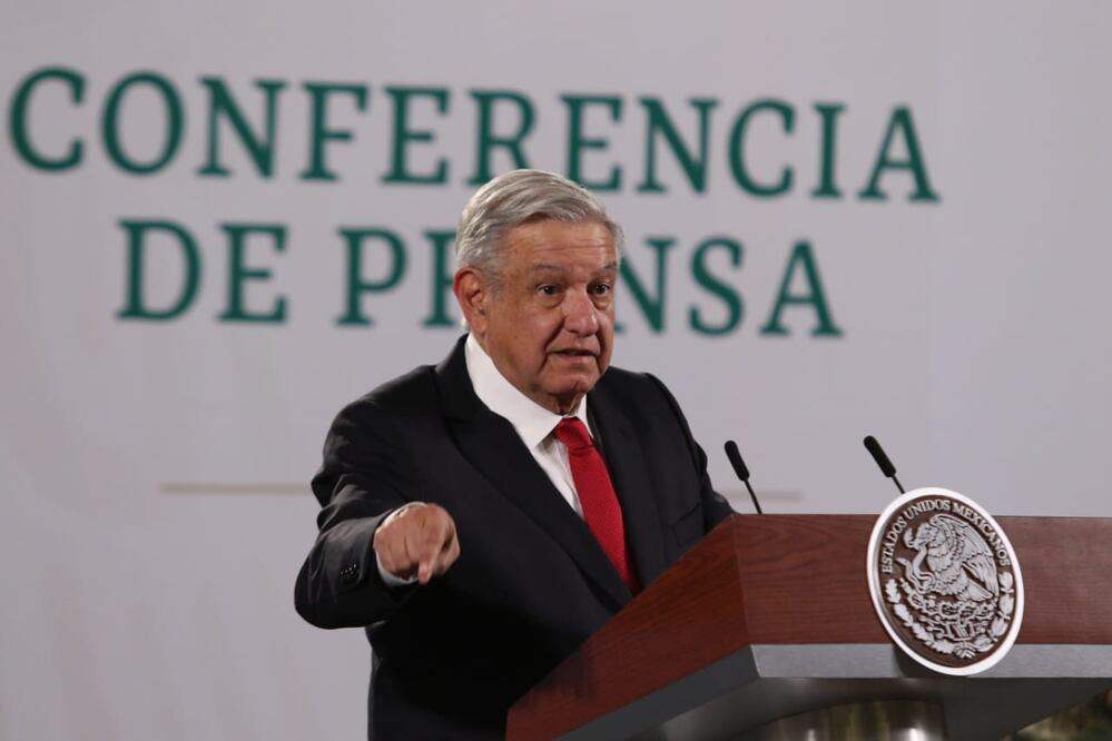AMLO se encuentra en Palacio Nacional aislado tras dar positivo a Covid-19
