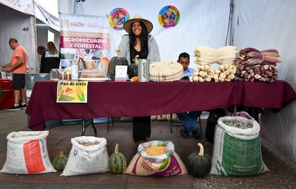 Inauguran "Feria de los Colores, Sonidos y Sabores, Interculturalidad a través de tus Sentidos, Museo Vivo" en Iztapalapa