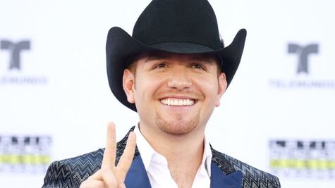 El Dasa, el músico que pasó de ser chofer de Vicente Fernández a inspirar la premiada serie "El Vato"