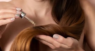Para qué sirve ponerte aceite de oliva en el cabello