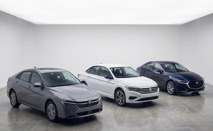 Qué tan seguros son el Nissan Sentra, Jetta y Mazda3