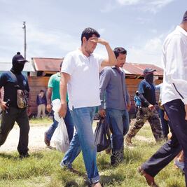 Liberan a cinco policías, tras 21 días en cautiverio