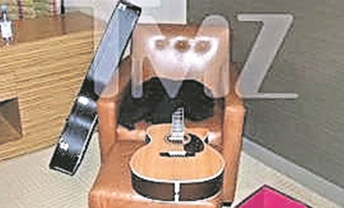 Además de una correa, se aprecian frascos con medicamentos. (TMZ)