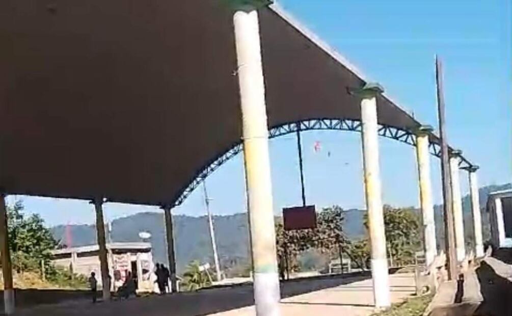 Policía se va de región de Oaxaca azotada por la violencia (27/02/2025). Foto: Especial