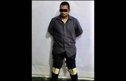 Detienen a un hombre con 100 mil dólares pegados al cuerpo