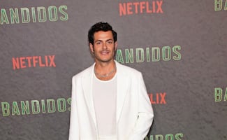 Alfonso Dosal ronronea en la serie El Gato