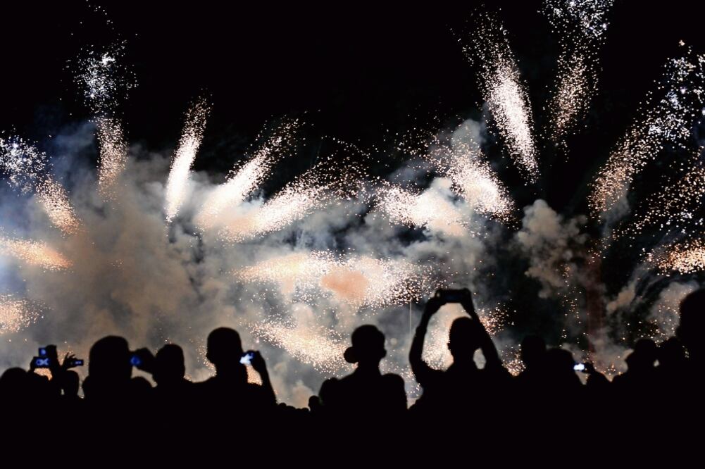 El diputado proponente, David Sánchez Isidoro (PRI), expresó que la intención del exhorto es destacar la pirotecnia como patrimonio y que forme parte de los usos y costumbres del país. (ARCHIVO. EL UNIVERSAL)