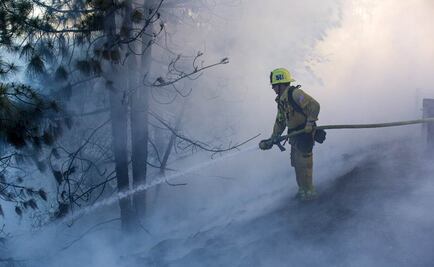 California: Muere otro bombero en combate a incendios