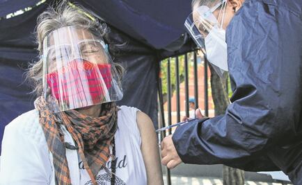 Vacunación contra la influenza en CDMX, con avance del 40%