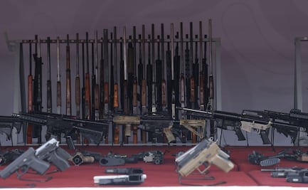 Ronald Johnson presume resultados contra tráfico de armas; EU asegura 50 mil armas y 2.9 millones de cartuchos
